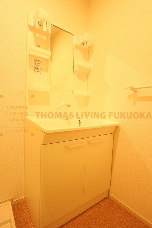 洗面設備　写真は別号室。