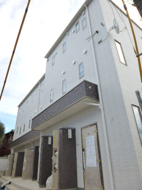 建物外観　おしゃれな外観