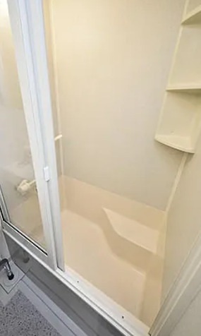 バス・シャワールーム　※別部屋の参考写真です。