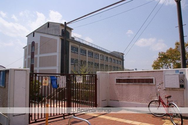 中学校　第十八中学校（中学校）まで107m