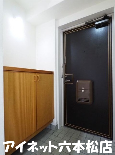 玄関　玄関はこんな感じです。
