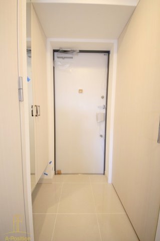 玄関　アドバンス西梅田ジェイス