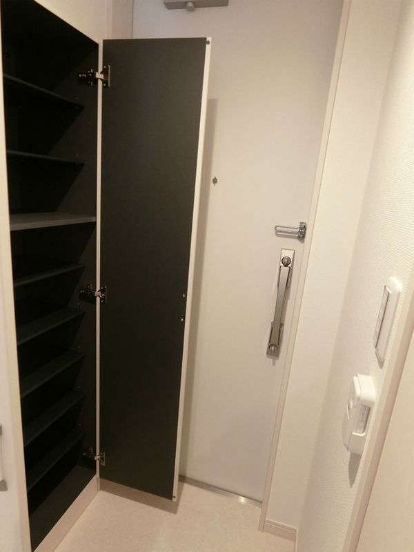玄関　★お部屋探しは株式会社タウンハウジング東京まで★
