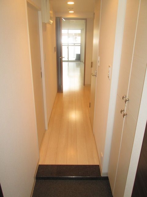 玄関　同タイプ別部屋写真