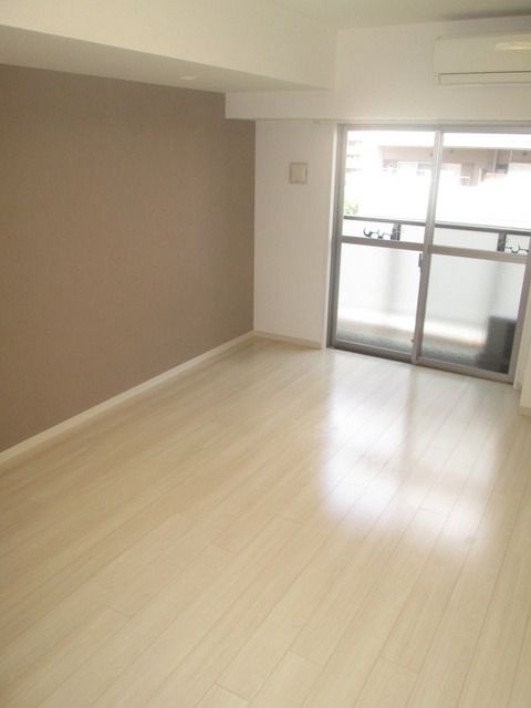 居室・リビング　同タイプ別部屋写真