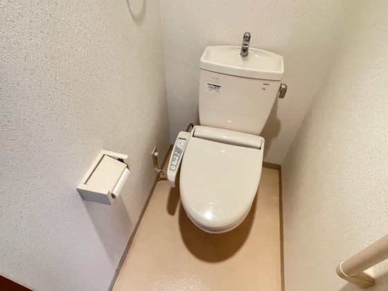 トイレ　※別部屋の写真です