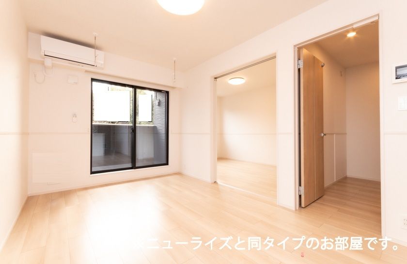 シャンヴェールの居間写真