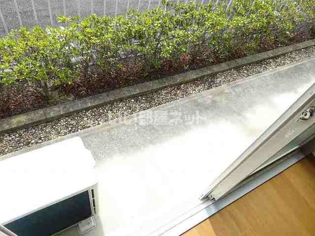 近鉄名古屋線 益生駅 バス乗車時間：14分 最寄りバス停で下車 徒歩2分 2階建 築34年の内装写真