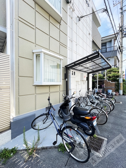その他共有部分　屋根付きで雨の日でも安心♪