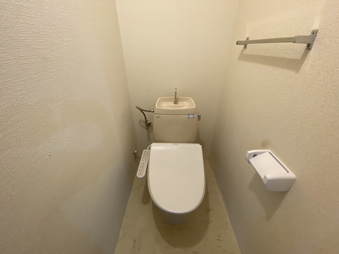 コルティ-レ交野のトイレ写真