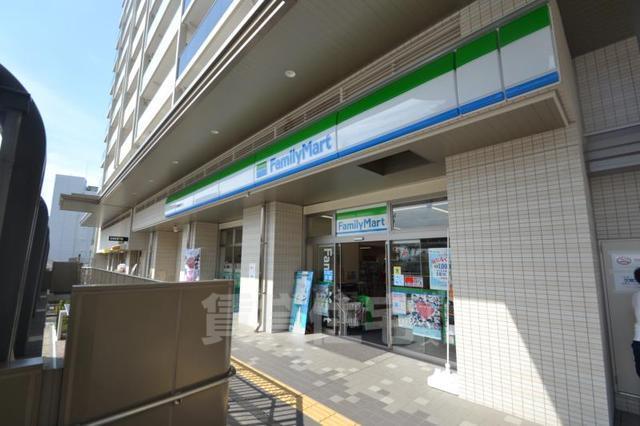 コンビニ　ファミリーマート　JR尼崎駅北（コンビニ）まで473m