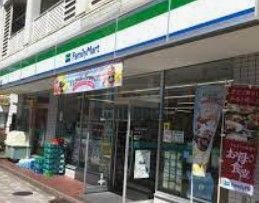 コンビニ　ファミリーマート谷中店（コンビニ）まで180m