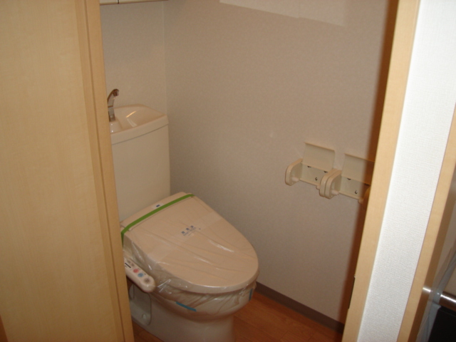 トイレ　ＷＣ(温水洗浄便座)