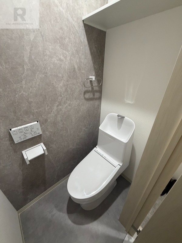 クリエオーレ藤阪東町IIのトイレ写真