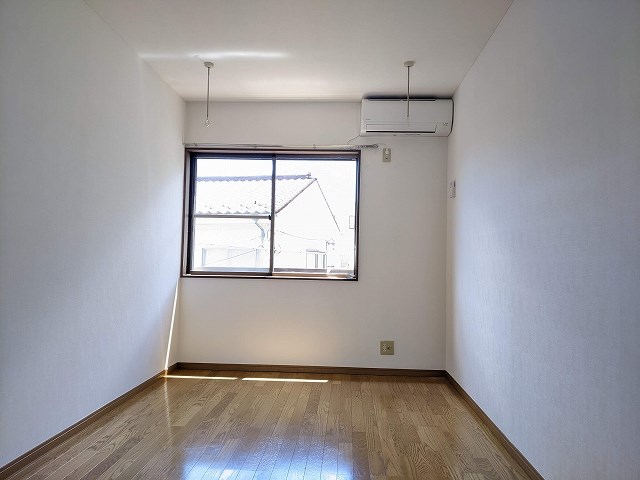 フローリッシュ上井草の居間写真