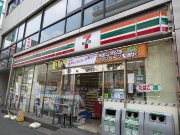 コンビニ　セブンイレブン王子1丁目店（コンビニ）まで120m
