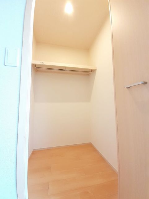 ＪＲ上越線 沼田駅 徒歩42分 2階建 築11年の内装写真