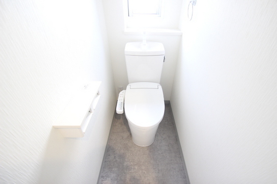 トイレ　※別部屋の写真です
