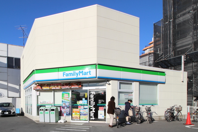コンビニ　ファミリーマート大田池上三丁目店（コンビニ）まで246m