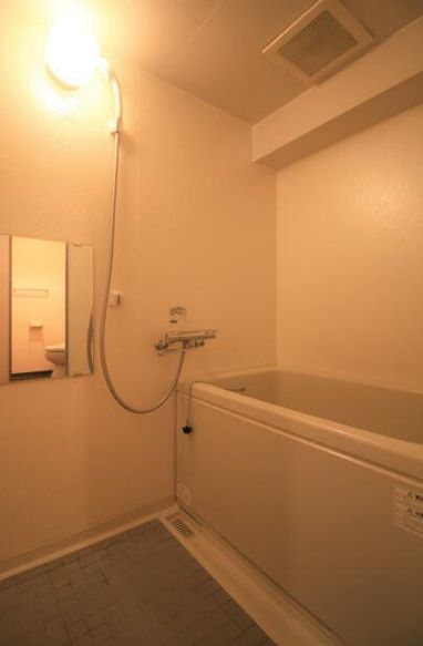 *亀戸4丁目貸マンションの風呂写真