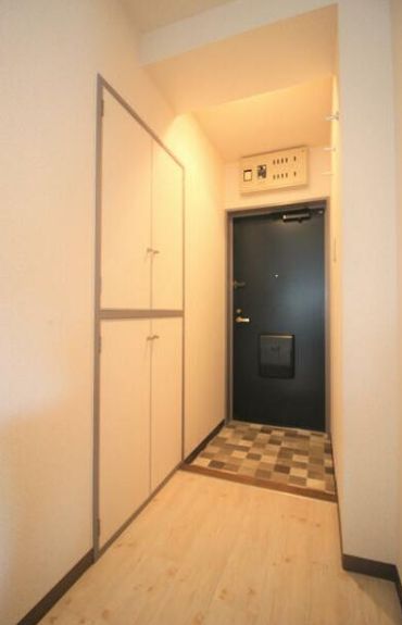 *亀戸4丁目貸マンションの玄関写真