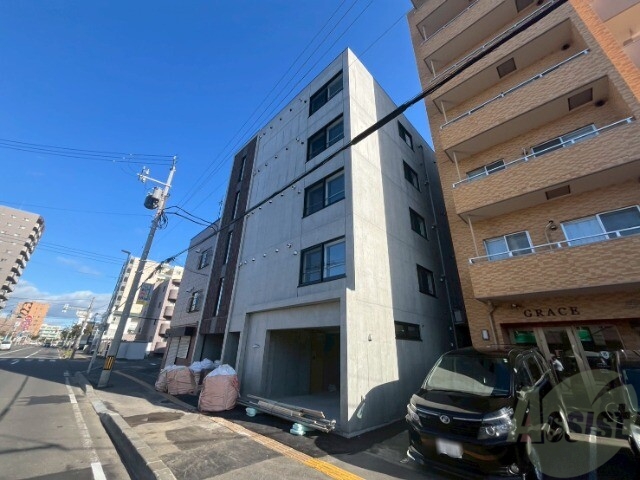 建物外観　札幌市東区北２３条東「Ａｍ　ｂｕｉｌｄｉｎｇ　０５」