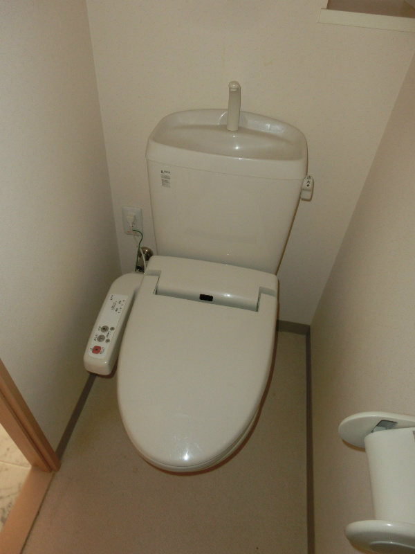 トイレ　※同物件別号室参考写真