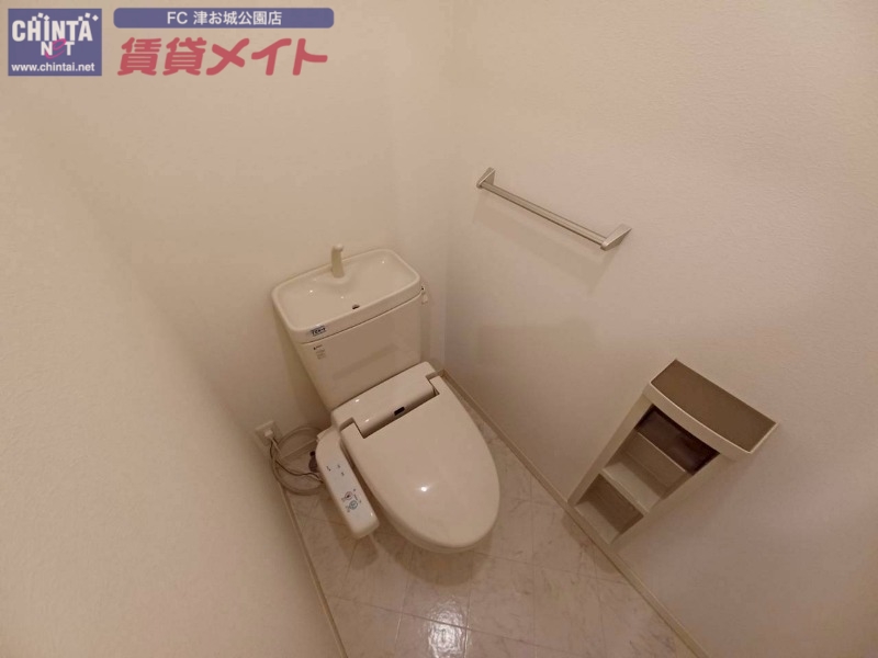 トイレ　別部屋参考写真です