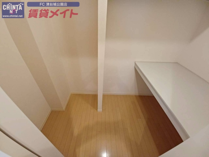 収納　別部屋参考写真です