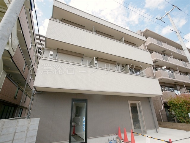 建物外観　ウェルスクエア