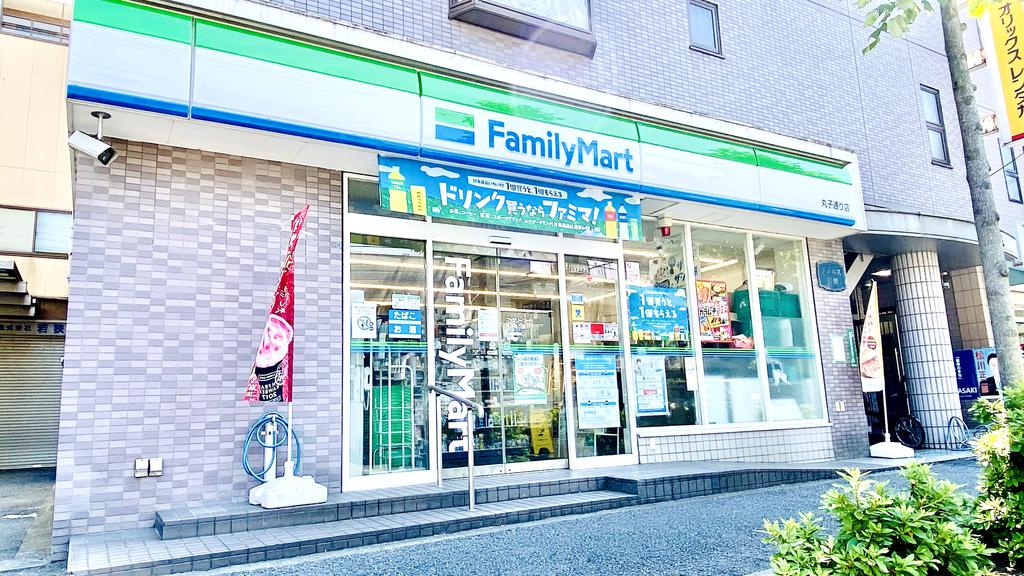 コンビニ　コンビニまで徒歩2分（コンビニ）まで120m