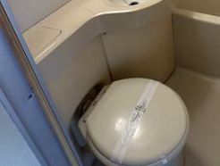 トイレ　バスと同室です。