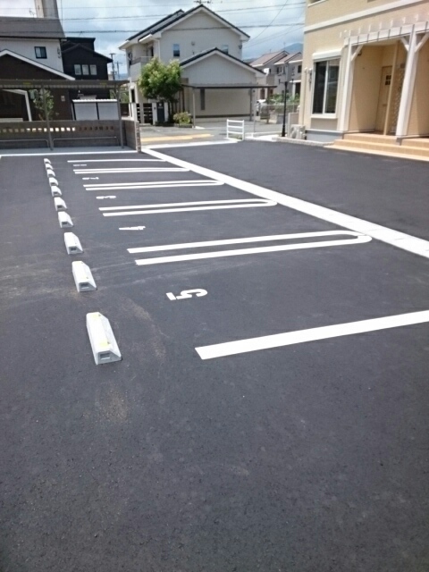 駐車場　駐車スペースもあります☆