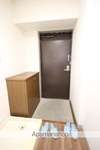 正岡ビルの玄関写真