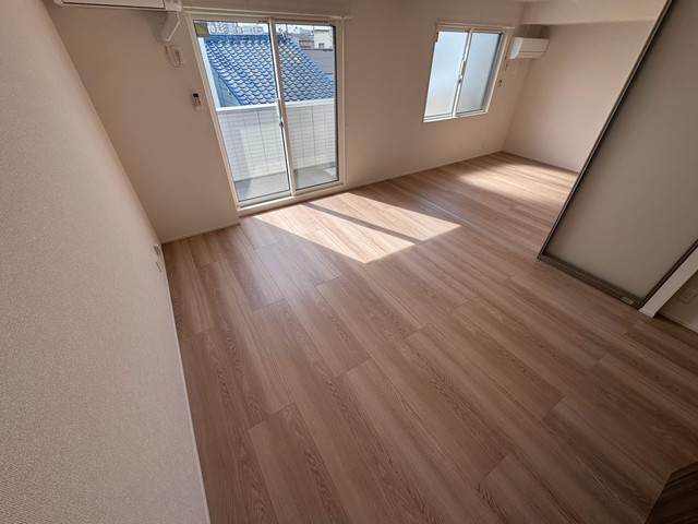 地下鉄御堂筋線 昭和町駅 徒歩8分 3階建 築1年の居間写真