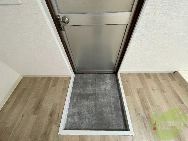 玄関　すっきりとした印象の玄関スペース