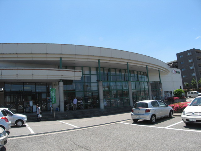 スーパー　ニュー三久泉が丘店（スーパー）まで369m