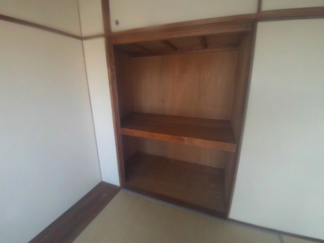 収納　※同物件他部屋写真、イメージとして。