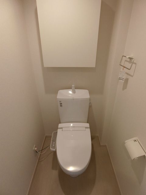 【流山市大字流山のマンションのトイレ】