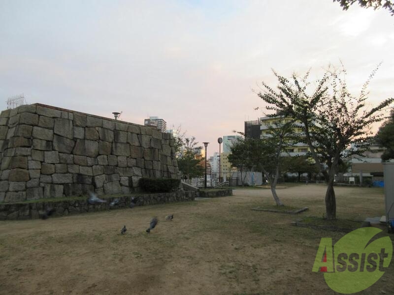 【神戸市中央区中山手通のマンションの公園】
