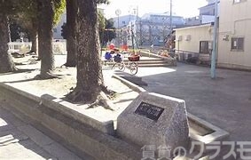 【大阪市淀川区木川東のマンションの公園】