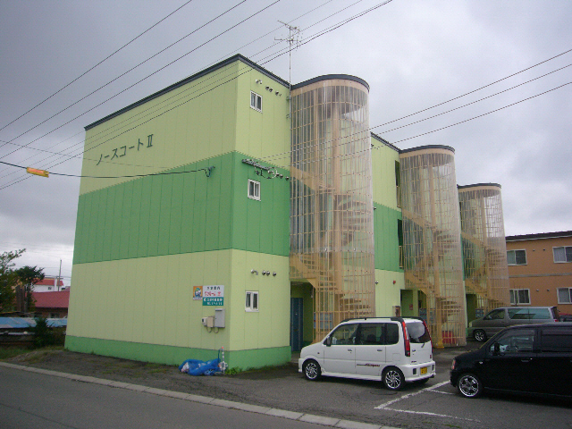 ノースコートIIの建物外観