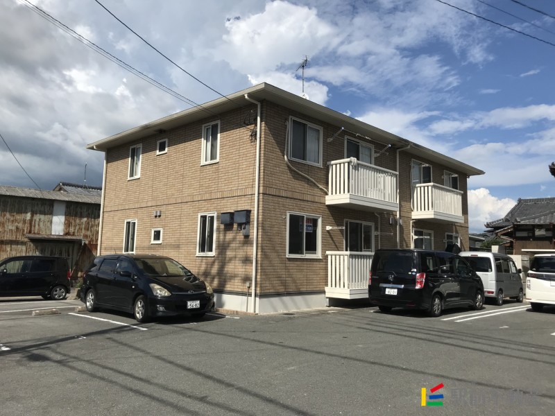 【グラース諸富の建物外観】