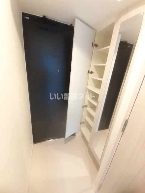 【S-RESIDENCE都島Luxの玄関】