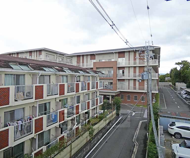 【京都市伏見区深草越後屋敷町のマンションの眺望】