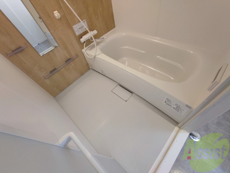 バス・シャワールーム　お風呂になります。一日の疲れを癒してくださいね。