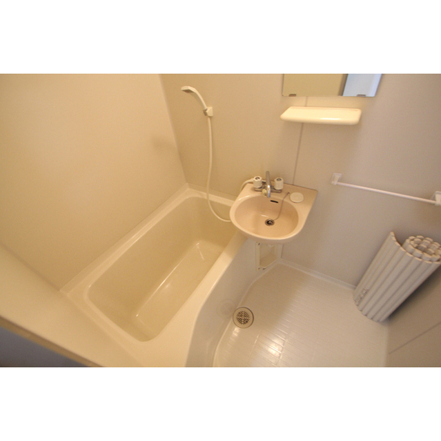 バス・シャワールーム　清潔なお風呂