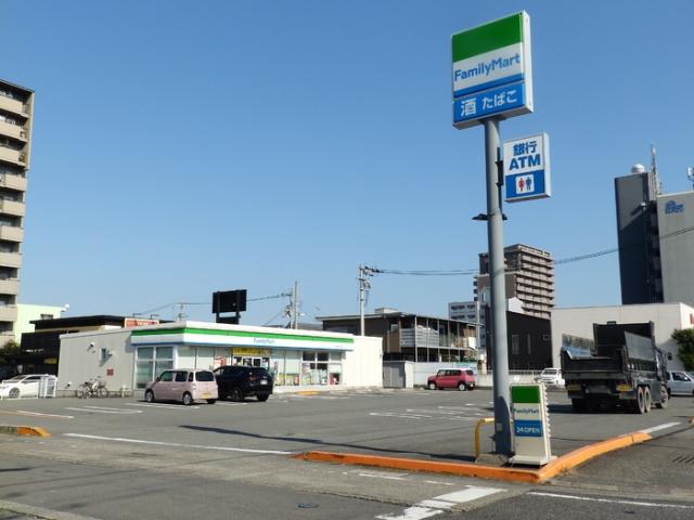 コンビニ　ファミリーマート徳島沖浜三丁目店（コンビニ）まで260m