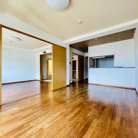 居室・リビング　※掲載写真は同じ間取りの別部屋です（現状優先）