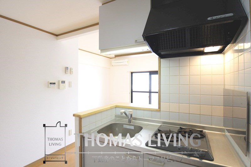 キッチン　人気のカウンタータイプのキッチンです。